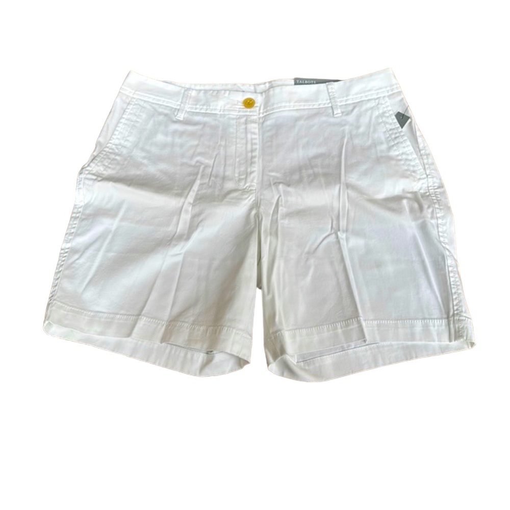 TALBOT’S white 7” relaxed chino shorts, size 6, NWT..reduced
